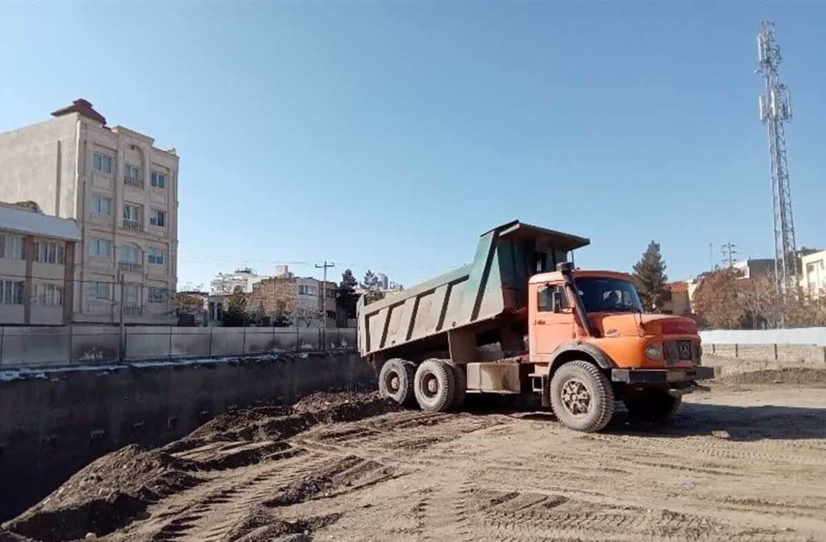 معاون شهرسازی و معماری شهرداری مشهد گفت: کارگاه‌‌های مشهد به صورت مستمر و منظم در حال رصد و نظارت از نظر کیفیت و کمیت کارگاه‌های ساختمانی است،