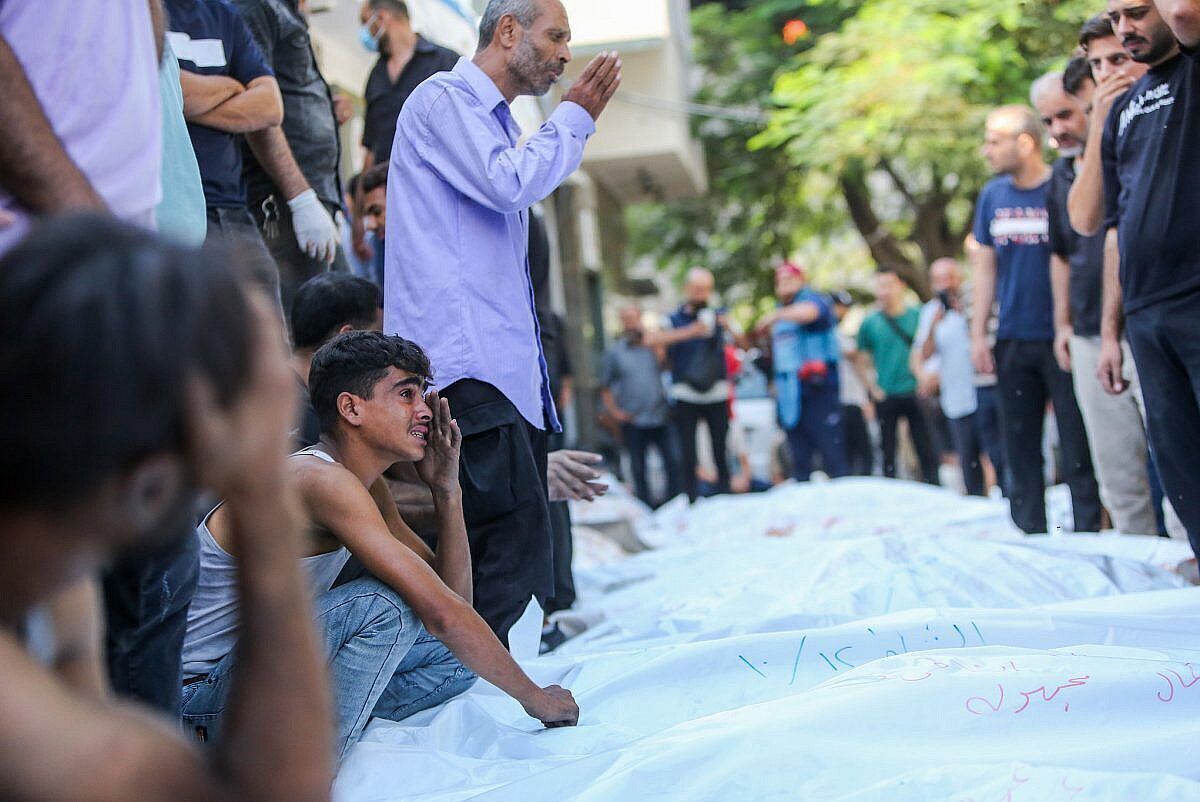 سخنگوی وزارت بهداشت فلسطین در غزه اعلام کرد که در جریان جنگ غزه، بیش از ۱۷ هزار و ۷۰۰ فلسطینی به شهادت رسیده‌اند.