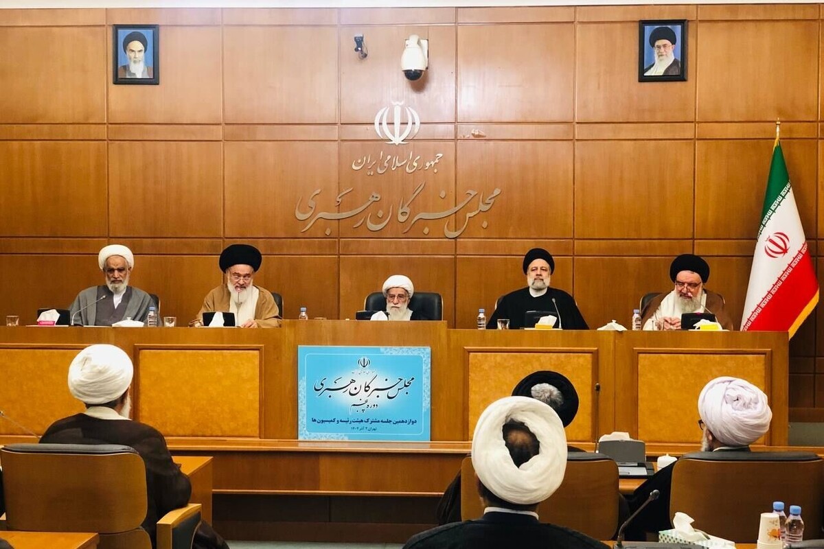 رئیس‌جمهور با اشاره به دو انتخابات مهم در پیش‌رو، گفت: به مجلس قوی احتیاج داریم که نظارت اثربخش داشته باشد؛ مجلس قوی ضامن شکل‌گیری دولت قوی است و جایگاه اثربخشی در ساختار نظام دارد.