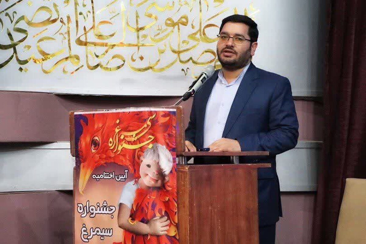 معاون شهردار و رئیس سازمان اجتماعی و فرهنگی شهرداری مشهد مقدس اظهار کرد: اگر بتوانیم از سرمایه‌های تمدنی برای فرهنگ عمومی استفاده کنیم آن را تبدیل به فرصت کرده‌ایم.