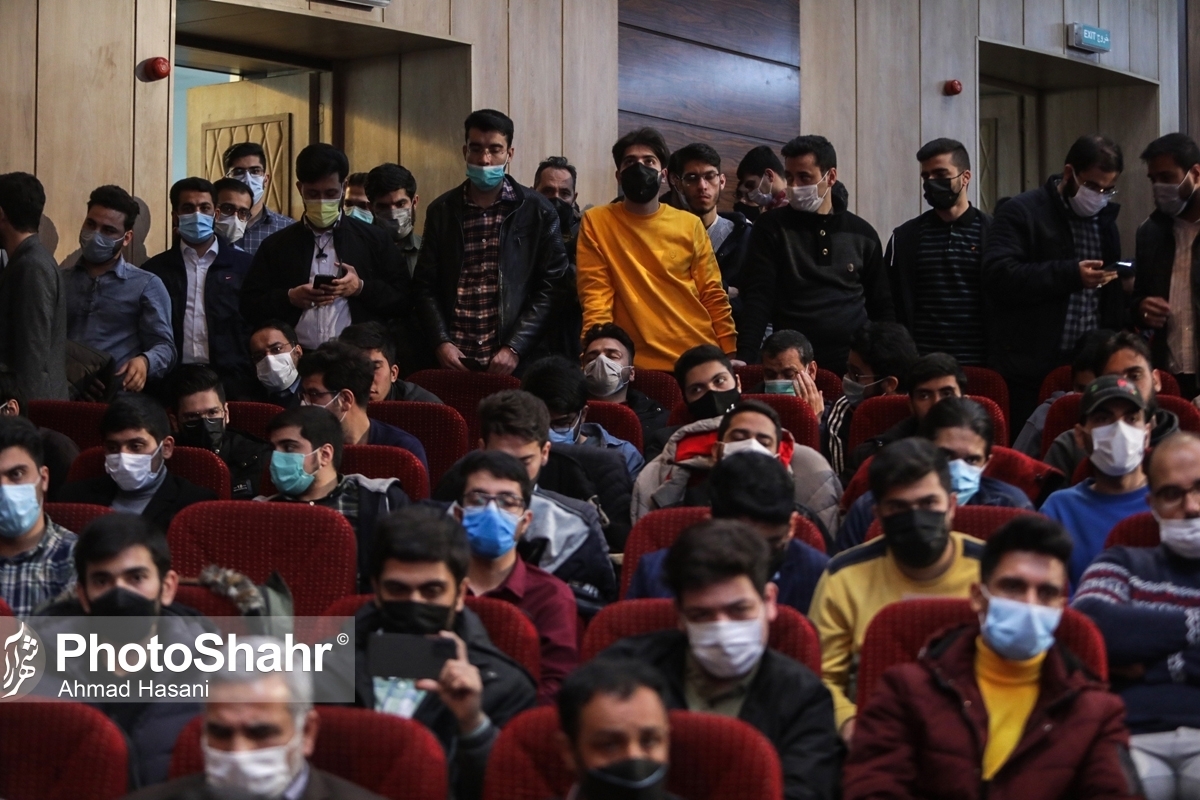 وزیر علوم گفت: احکامی در برنامه هفتم توسعه آمده است که می توان به حذف رشته‌های تکراری بین وزارت علوم و بهداشت اشاره کرد.