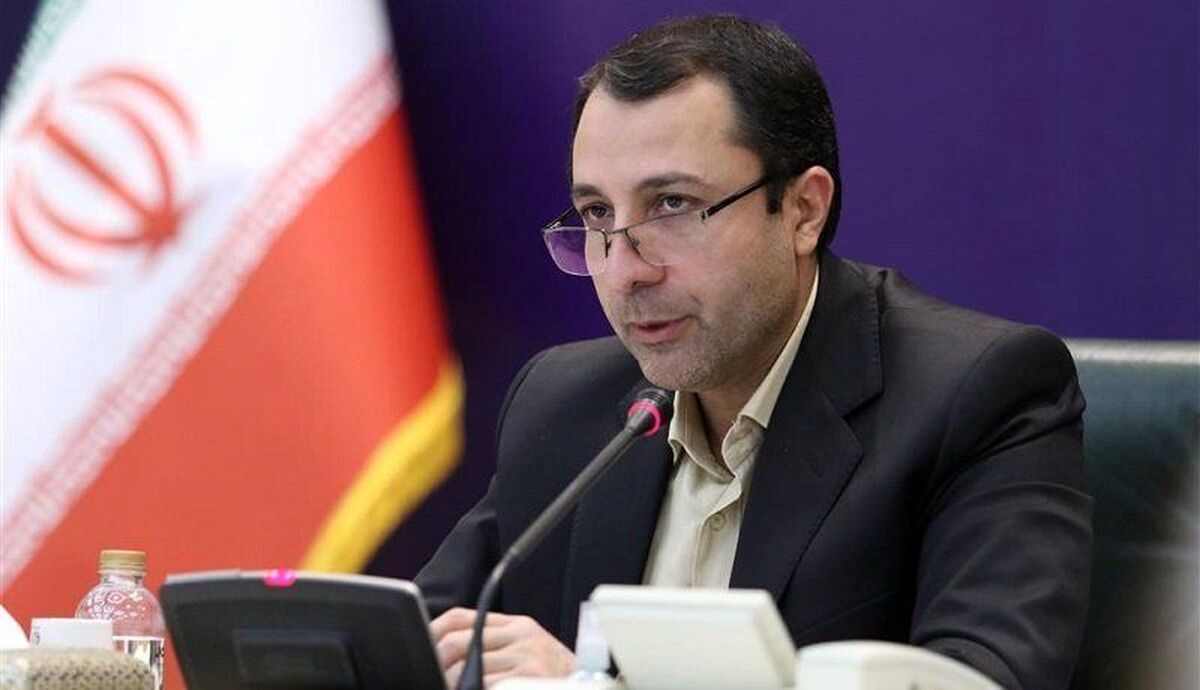 علی صالح‌آبادی از چهره‌های اصولگرای عرصه سیاست و اقتصاد ایران است که بیش از ۲ ماه پیش به عنوان سفیر جمهوری اسلامی ایران در قطر منصوب شد.