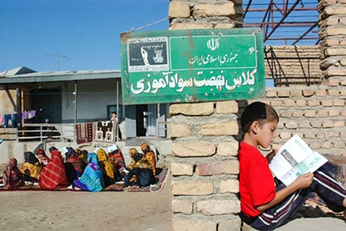 به گفته معاون آموزش‌و‌پرورش خراسان‌رضوی، ظرفیت سالانه سوادآموزی زنان و دختران عشایر ۷۰۰ نفر است.
