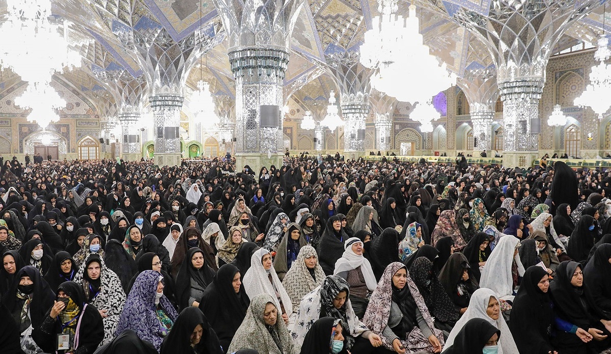 کاروان ۴۵۰۰ نفره از آذربایجان‌شرقی در قالب طرح «شوق زیارت» با کمک خیّران استان آذربایجان شرقی و خادمان حرم مطهر رضوی به زیارت امام رضا(ع) مشرف شدند.