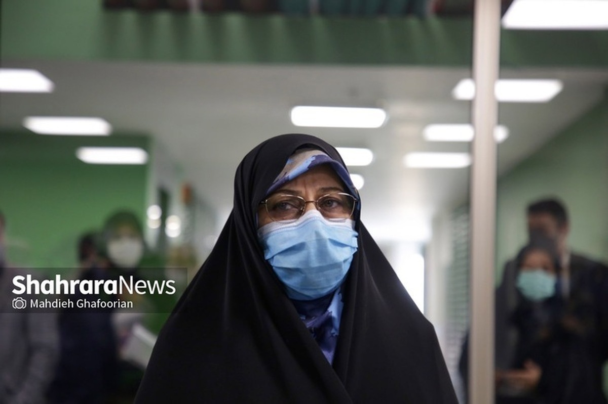 معاون رئیس جمهور در امور زنان و خانواده تاکید کرد: نه تنها بودجه یک درصد مربوط به حوزه زنان و خانواده از اعتبارات دستگاههای اجرایی در لایحه بودجه سال‌ آینده دولت حذف نشده، بلکه قرار است ردیف خاصی برای این موضوع در ردیف‌های بودجه دیده شود.