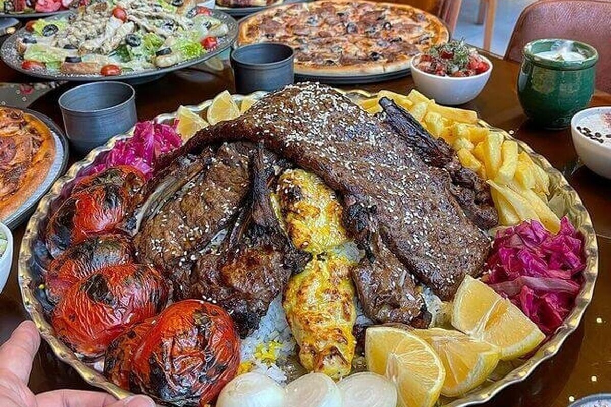 مدیر کل تعزیرات حکومتی خراسان رضوی گفت: رستوران‌های متخلف شهرستان طرقبه شاندیز خراسان رضوی از ابتدای امسال تاکنون به پرداخت بیش از یک میلیارد ریال جریمه محکوم شده‌اند.