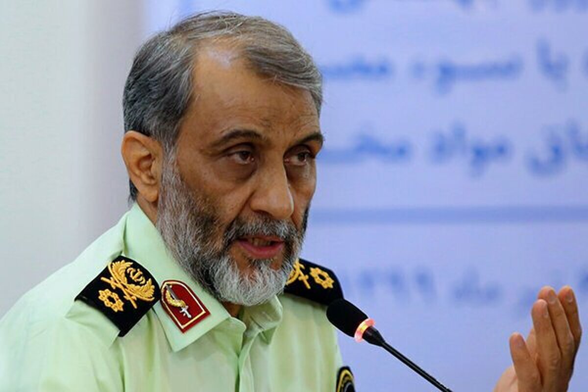جانشین فراجا در مراسم تشییع شهدای مقر انتظامی راسک گفت: تروریست‌ها بدانند این جنایت بی پاسخ نخواهد ماند و پاسخ سخت و شکننده‌ای به آنان خواهیم داد.