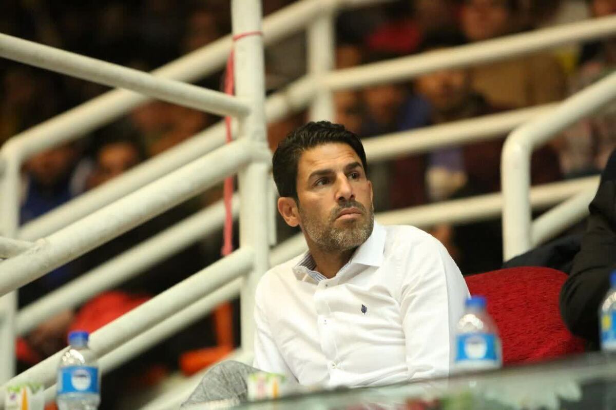 معاون باشگاه پرسپولیس به شایعات عدم کسر امتیاز از استقلال در صفحه اینستاگرام خود واکنش نشان داد.