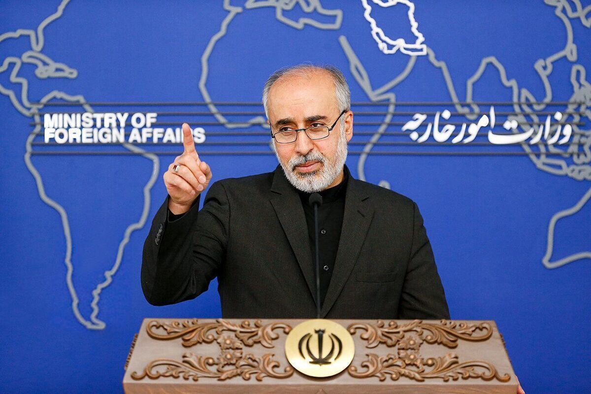 سخنگوی وزارت امور خارجه ایران مطالب مندرج در بخشی از بیانیه ششمین نشست مجمع همکاری عرب و روسیه درباره جزایر سه‌گانه ایرانی را بی‌اساس دانست و آن‌ را محکوم کرد.