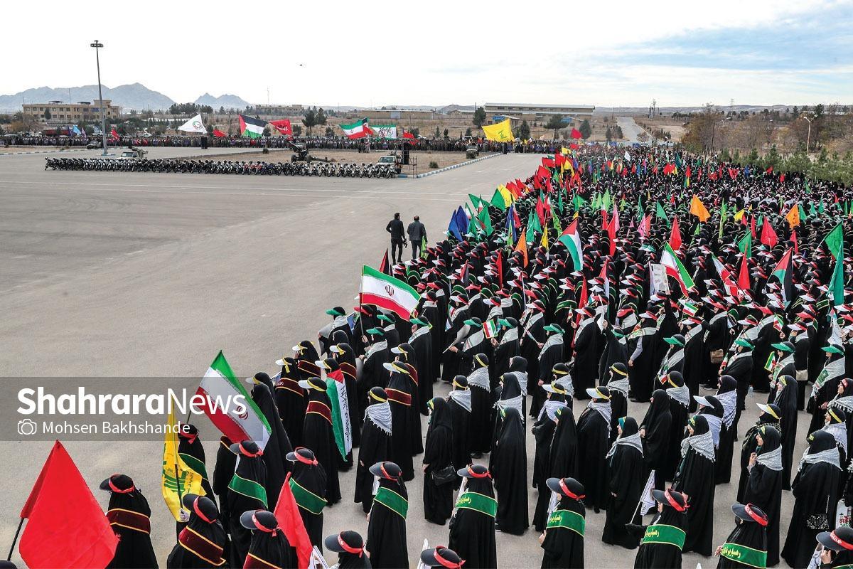 فرمانده سپاه امام رضا (ع) در همایش اقتدار بسیج گفت: بسیج، درخت تناوری است که روز‌به‌روز بیشتر از قبل رشد می‌کند. اگر هم در دوران دفاع‌مقدس، شاهد حضور میدانی و نظامی بسیجیان بودیم، امروز از عرصه‌های فرهنگی و اجتماعی گرفته تا حوزه‌های علمی، بسیج است که فتح قله‌های پیشرفت را میدان‎داری می‌کند.