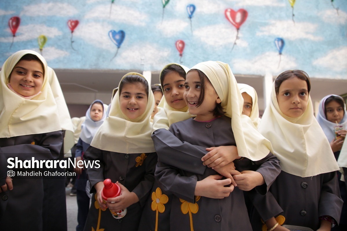 مدیرکل آموزش‌وپرورش خراسان رضوی گفت: اجرای طرح «روز بدون کیف و کتاب» هنوز به مدارس استان و شهر مشهد در قالب دستورالعمل خاصی ابلاغ نشده است.