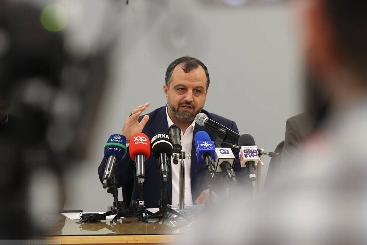 وزیر امور اقتصادی و دارایی گفت: با اجرای طرح هوشمندسازی آرد و نان ۲۷ هزار میلیارد تومان در هزینه‌های تامین آرد یارانه‌ای کشور صرفه‌جویی شد.