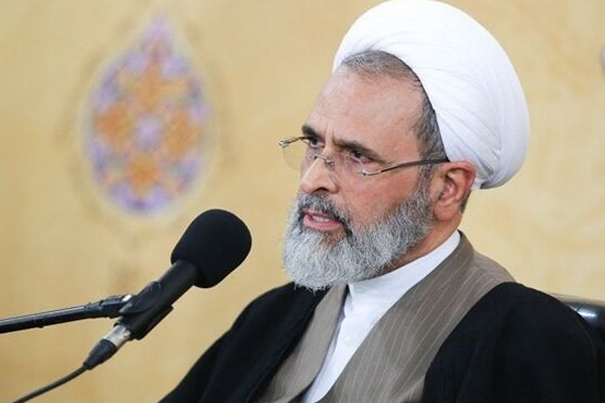 مدیرحوزه های علمیه گفت: وظایف ما و کشورهای اسلامی آن است نخست همه کالاهای اسرائیلی را ممنوع و تحریم کنیم و همچنین قطره ای نفت از عالم اسلام به رژیم صهیونیستی نرود.
