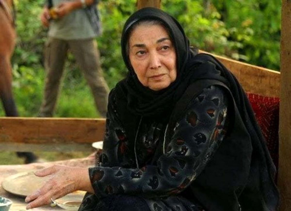 پیکر هنرمند و بازیگر فقید پروانه معصومی روز چهارشنبه پس از انتقال به تهران در محل بقعه متبرکه امامزاده ابوطالب (ع) فرحزاد به خاک سپرده می‌شود.