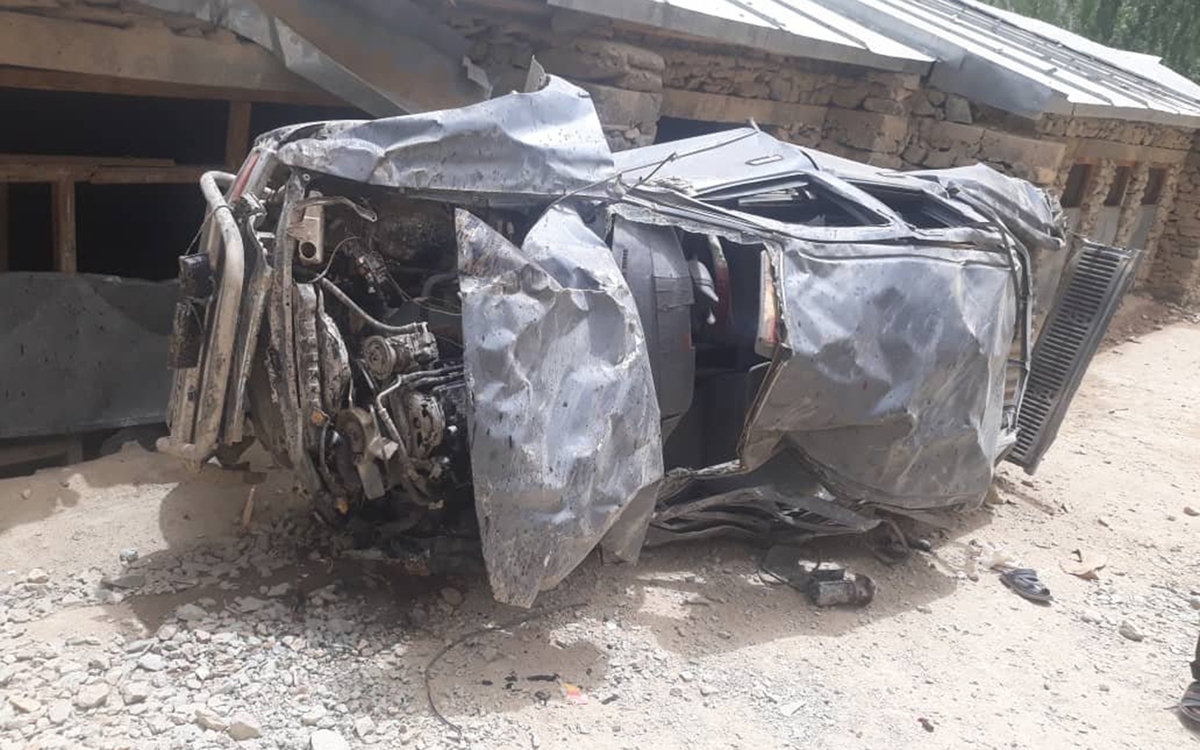 طی دو روز اخیر، یعنی ۵ و ۶ آذرماه، در دو تصادف جاده‌ای در افغانستان، حداقل سه مسافر جان خود را از دست داده و ده‌ها تن دیگر زخمی شده‌اند.