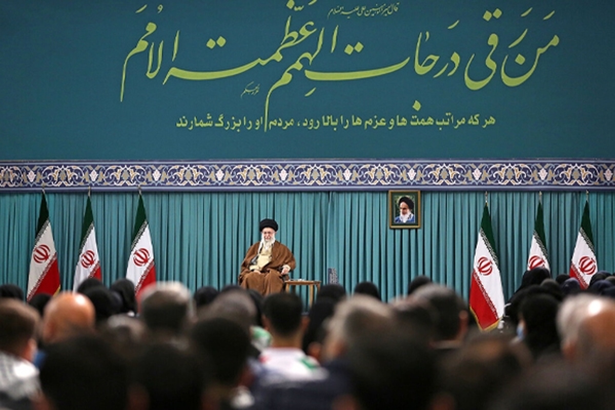 روایتی مستند از دیدار اخیر قهرمانان و پرچمداران ورزش ایران با رهبر انقلاب. در اولین روز از آذرماه ۱۴۰۲ را ببینید.
