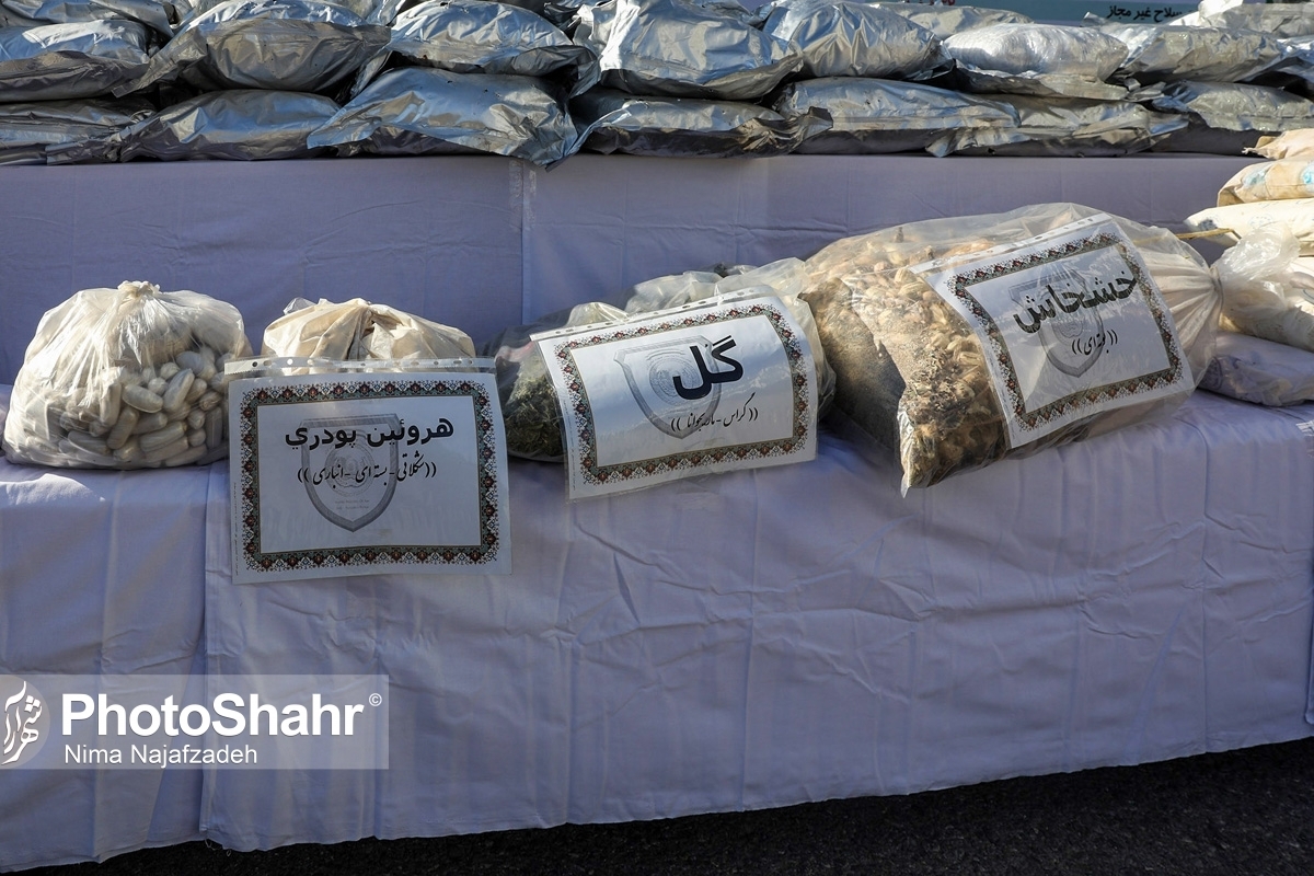 رئیس پلیس مبارزه با موادمخدر پایتخت از کشف ۵۰ کیلوگرم تریاک و ۱۳ کیلوگرم هروئین از مخفیگاه قاچاقچیان در جنوب غرب تهران خبر داد.
