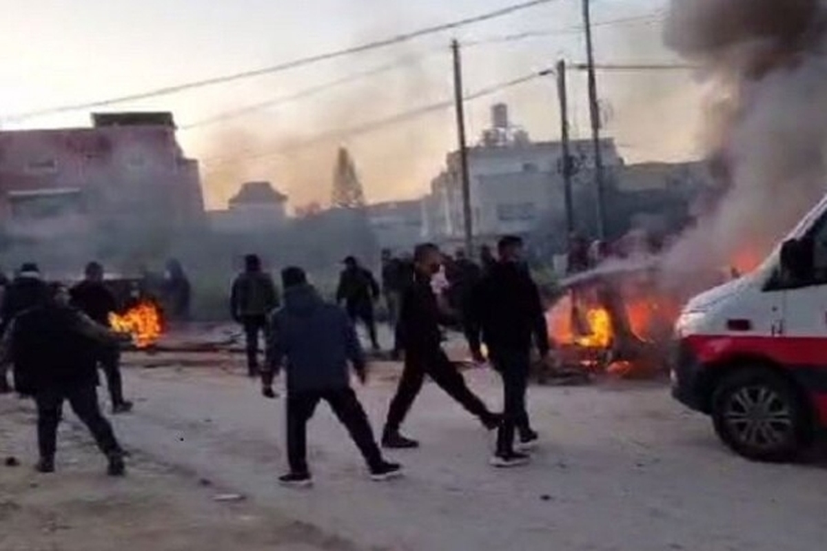 ارتش رژیم صهیونیستی خودرویی را در شهر جنین واقع در شمال کرانه باختری هدف حمله هوایی قرار داد.