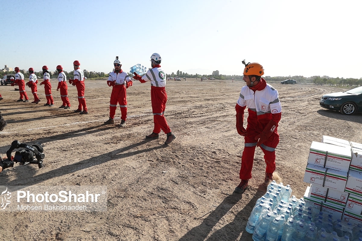 سخنگوی جمعیت هلال احمر خراسان رضوی از خدمت رسانی اعضای جوانان هلال احمر به ۱۶۰ هزار مسافر نوروزی خبر داد.