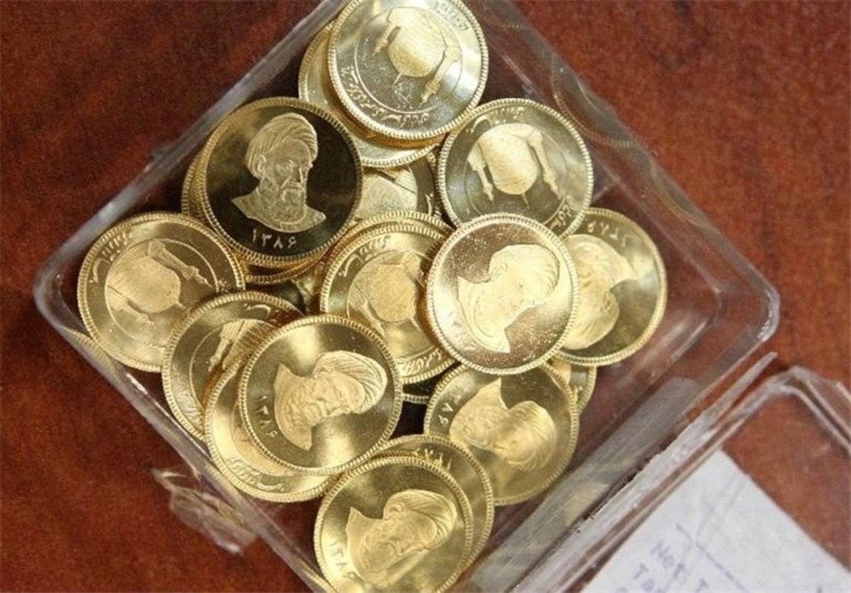 حمله روز گذشته رژیم صهیونیستی به سفارت ایران در سوریه، تاثیر خود را در بازار ارز و طلا هم گذاشت و دلار اکنون به کانال بیش از ۶۱ هزار تومان رسیده است.