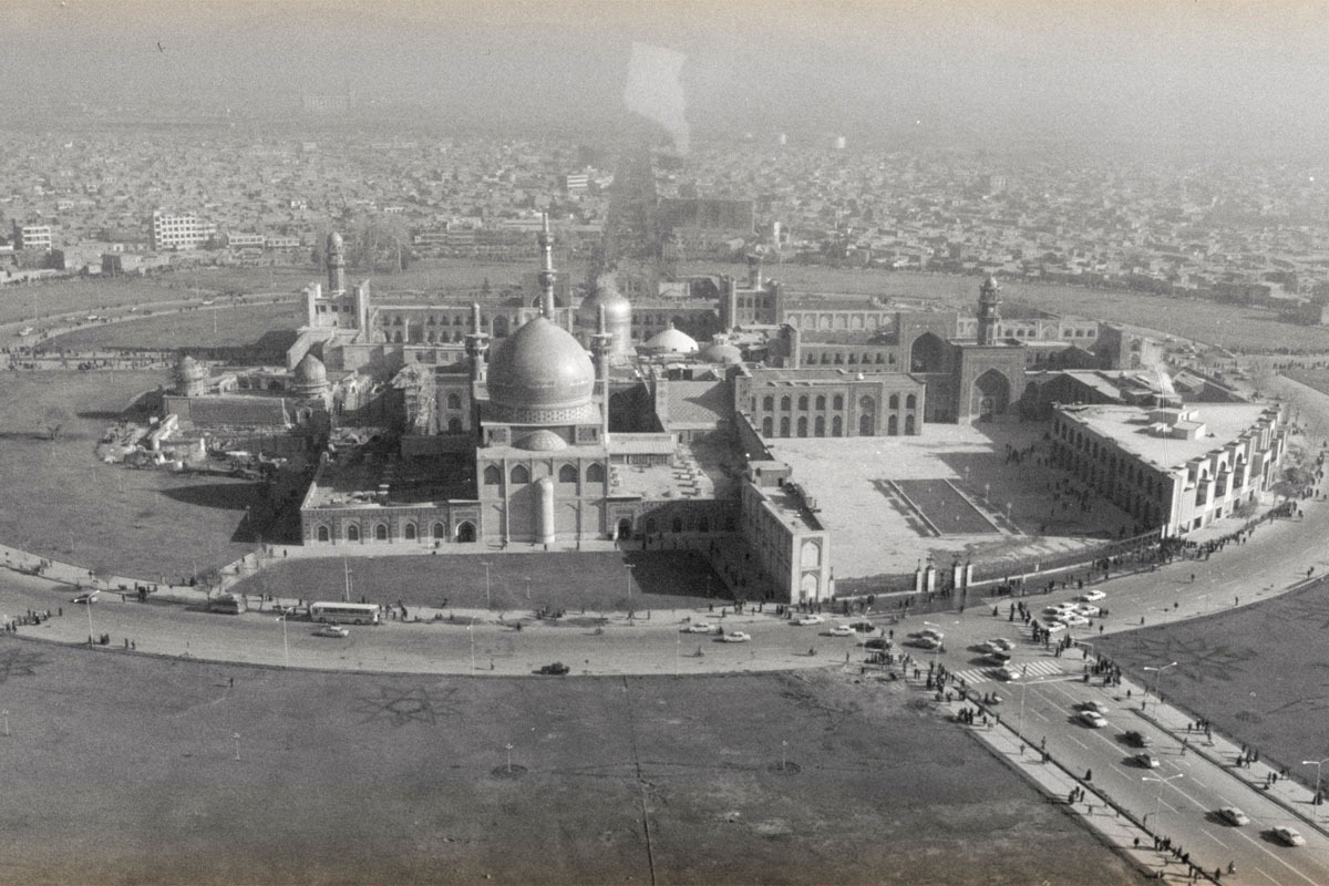 خاطرات یک شیعه هندوستانی از سفرش به مشهد و بازدید از آستان ملائک پاسبان حضرت رضا (ع).