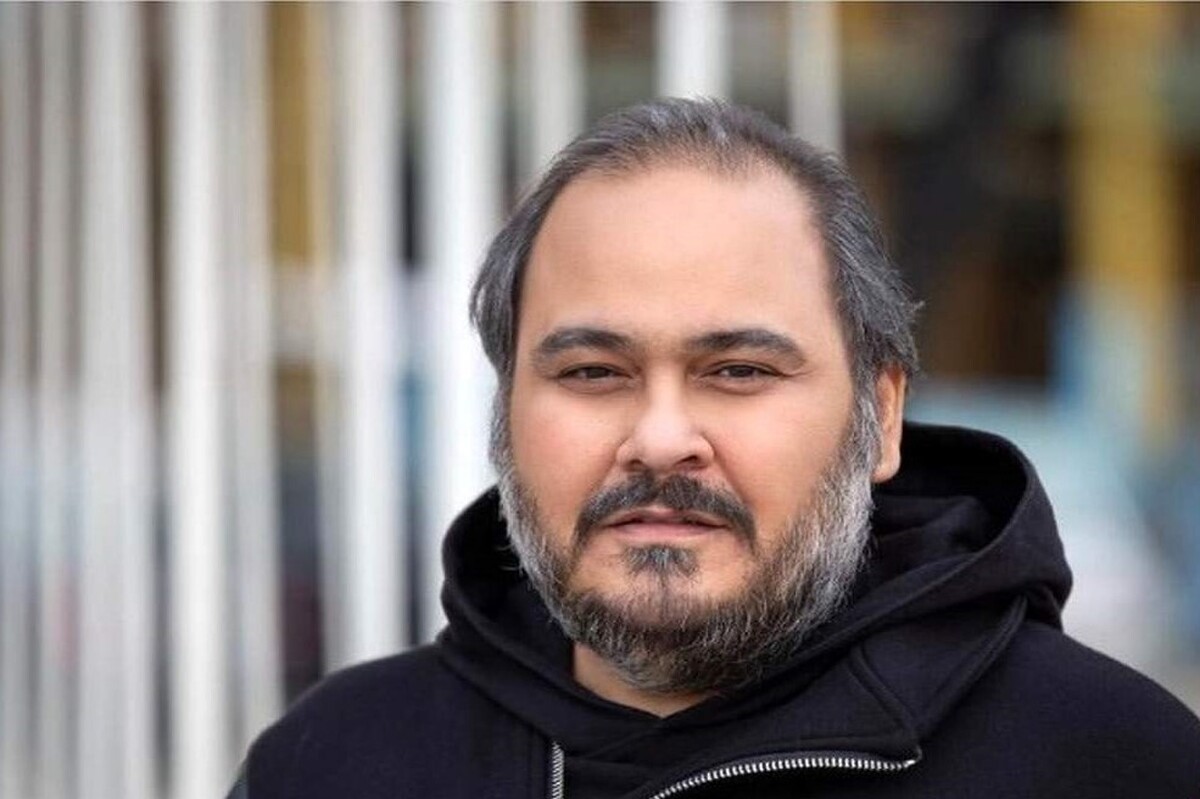 مراسم یادبود رضا داودنژاد بازیگر سینما و تلویزیون ایران دوشنبه ۲۰ فروردین ماه برگزار می‌شود.