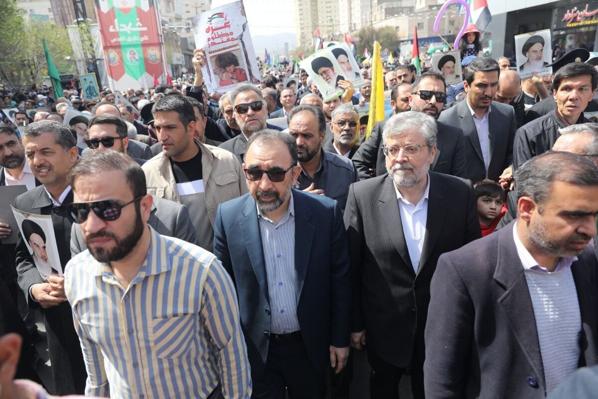 شهردار مشهد مقدس گفت: مردم ما همواره پای آرمان‌های انقلاب اسلامی هستند و روز قدس، یادگار امام (ره) را فراموش نمی‌کنند.