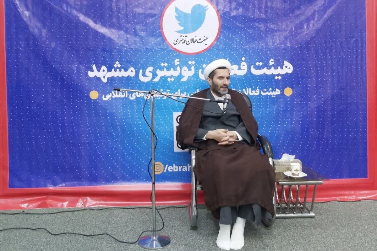 معاون فرهنگی و اجتماعی اداره کل اوقاف و امور خیریه خراسان رضوی گفت: در جامعه امروز فعالیت مجازی بُرد بسیار زیادی در راستای اطلاع رسانی و تبلیغات درست دارد که نقش فعالان فضای مجازی و رسانه‌ای را بیش از پیش پررنگ می‌سازد.