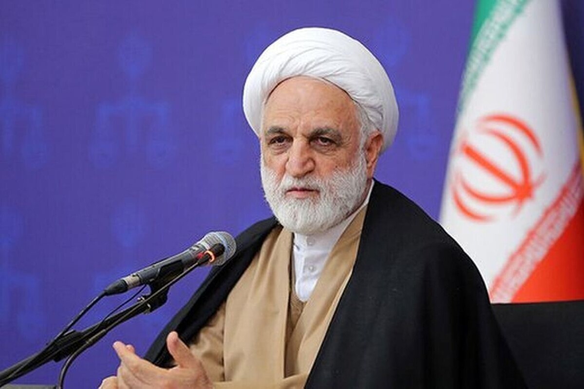 رئیس قوه قضائیه گفت: باید توجه داشت که مسئله عفاف و حجاب، امروز به ابزاری برای دشمنان تبدیل شده است تا با تمسک به این مقوله، اغراض شوم خود را به پیش ببرند.