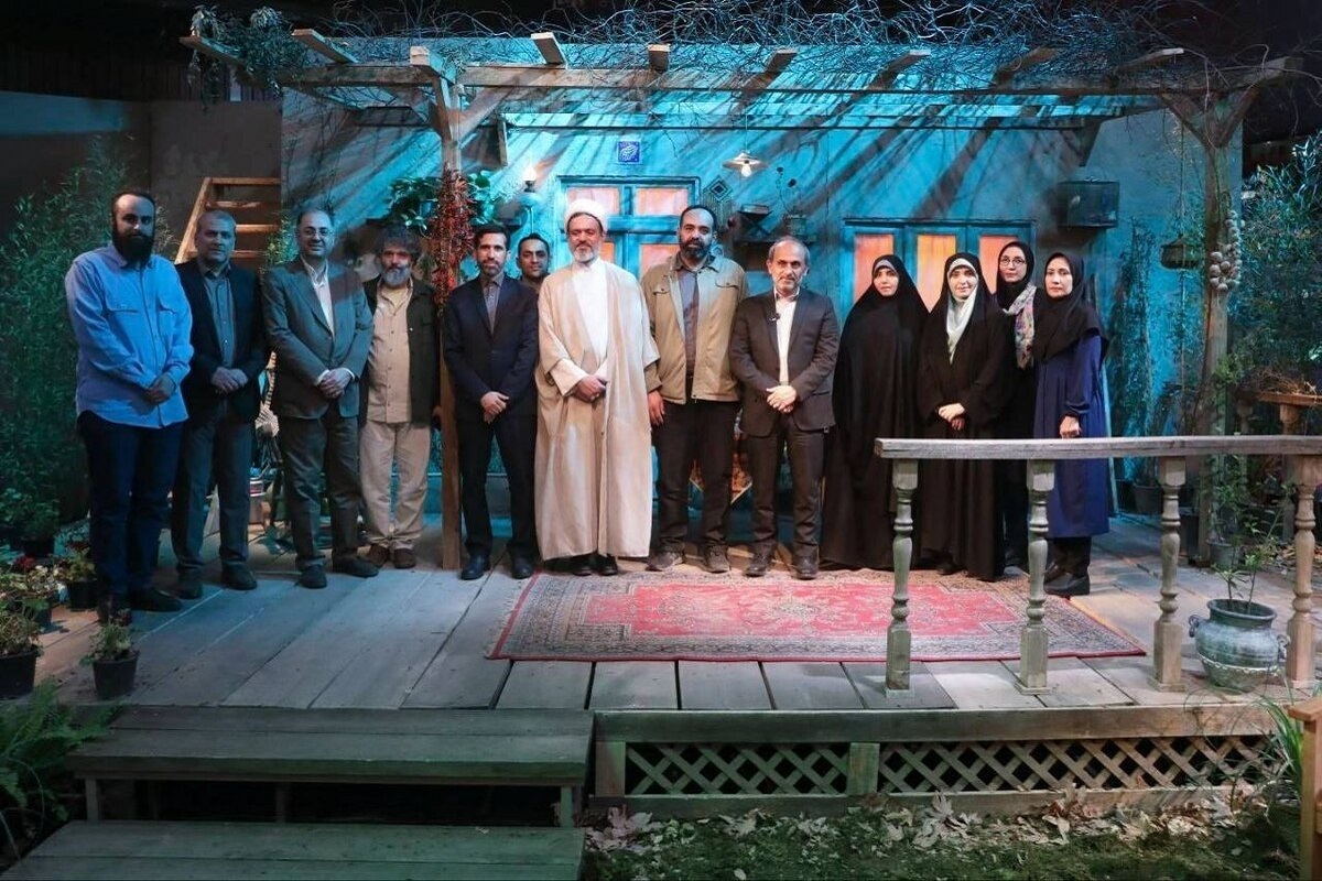 «پیمان جبلی» رئیس سازمان صدا و سیما از برنامه‌های سحرگاهی شبکه‌های دو و کودک بازدید کردند.