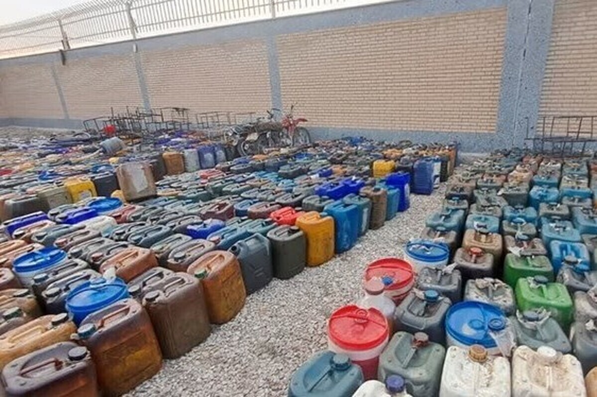 مدیر شرکت ملی پخش فرآورده‌های نفتی منطقه سبزوار گفت: ۹۸ هزار لیتر سوخت قاچاق پارسال در غرب خراسان رضوی کشف و ضبط شد.