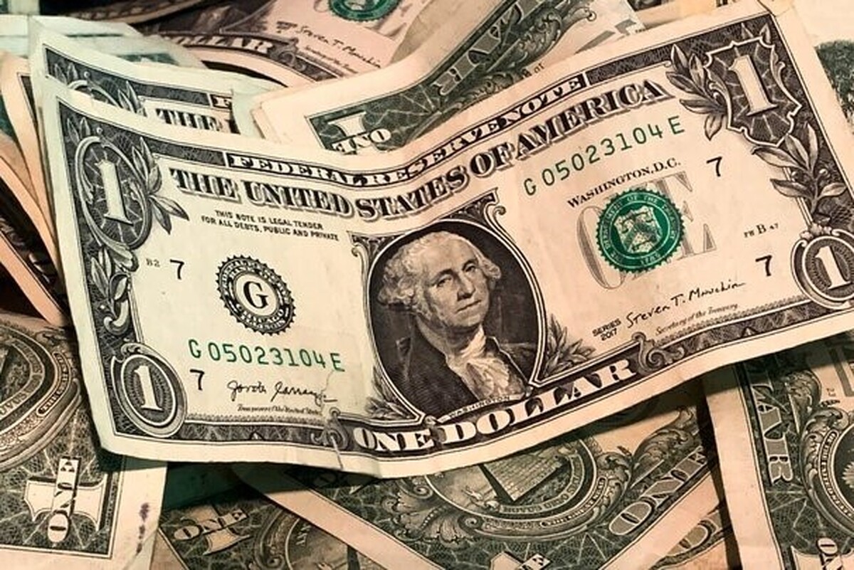 دلار به کانال ۶۴ هزار تومان برگشت (۲۷ فروردین ۱۴۰۳)