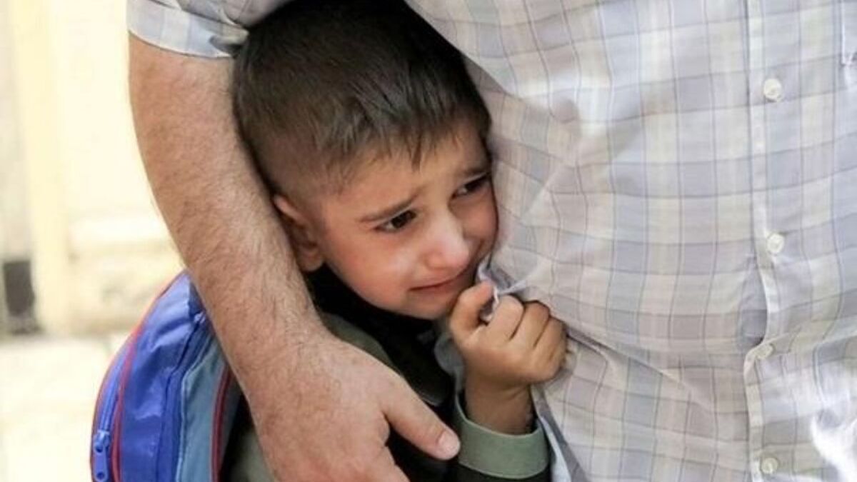 رئیس گروه امور آسیب دیدگان و ارتقای سلامت اجتماعی سازمان بهزیستی کشور  می گوید: از نظر اختلالات روانی اضطراب بالاترین سهم را شامل می شود و پژوهش ها نشان می دهد، اضطراب در دختران شایع تر از پسران است.