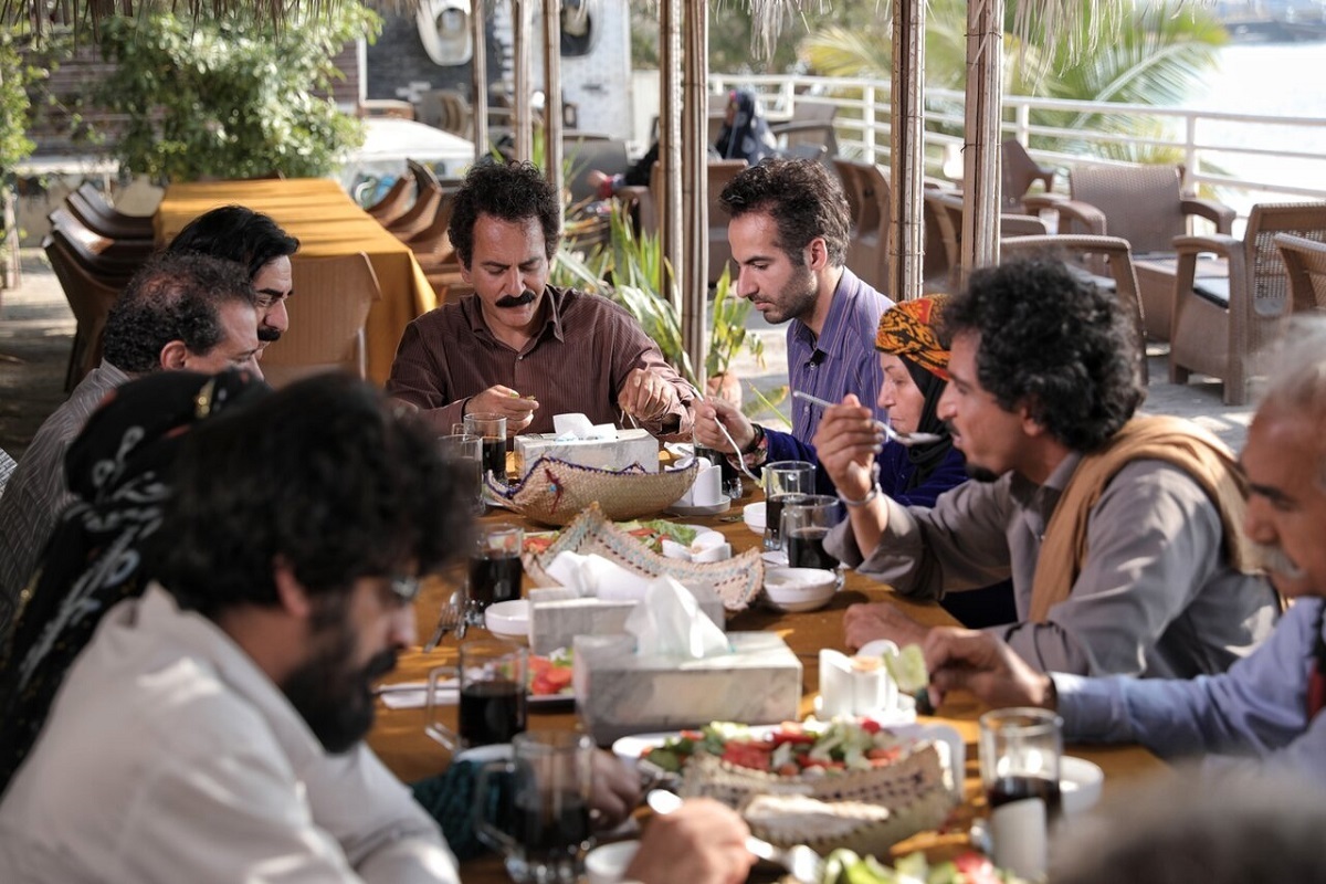 پخش فصل پنجم سریال «نون. خ» بعد از پایان نیمه اول فروردین و در ایام غیر تعطیل بیننده بیشتری را به خود اختصاص داده و پربیننده ترین اثر نمایشی بهار معرفی شد.