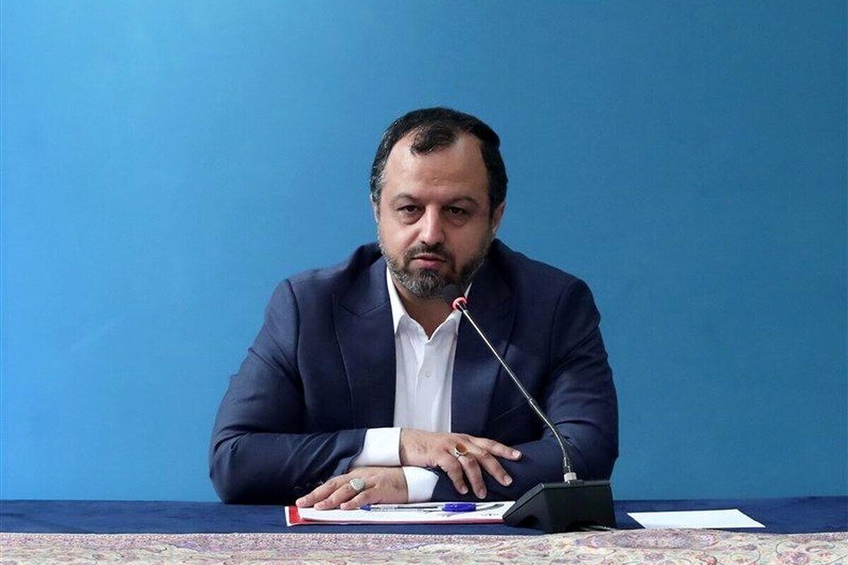 سخنگوی اقتصادی دولت گفت: در بخش دوم بودجه کاهش ۵ درصدی مالیات تولیدی ها به دستور رییس جمهور رخ داد، معافیت مالیاتی سود شرکتها سال گذشته اعمال شد که مشوق خوبی بود و ۷۵ همت به شرکت ها منتقل شد.