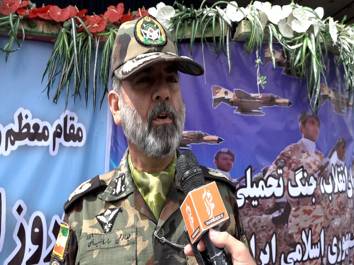 فرمانده لشکر ۷۷ خراسان گفت: پشتیبان اصلی ارتش و تمام نیرو‌های مسلح، ملت شریف ایران هستند. اگر نیرو‌های مسلح امروز اقتدار داشته و پیشرفت کرده‌اند به پشتیبانی ملت شهیدپرور ایران است.