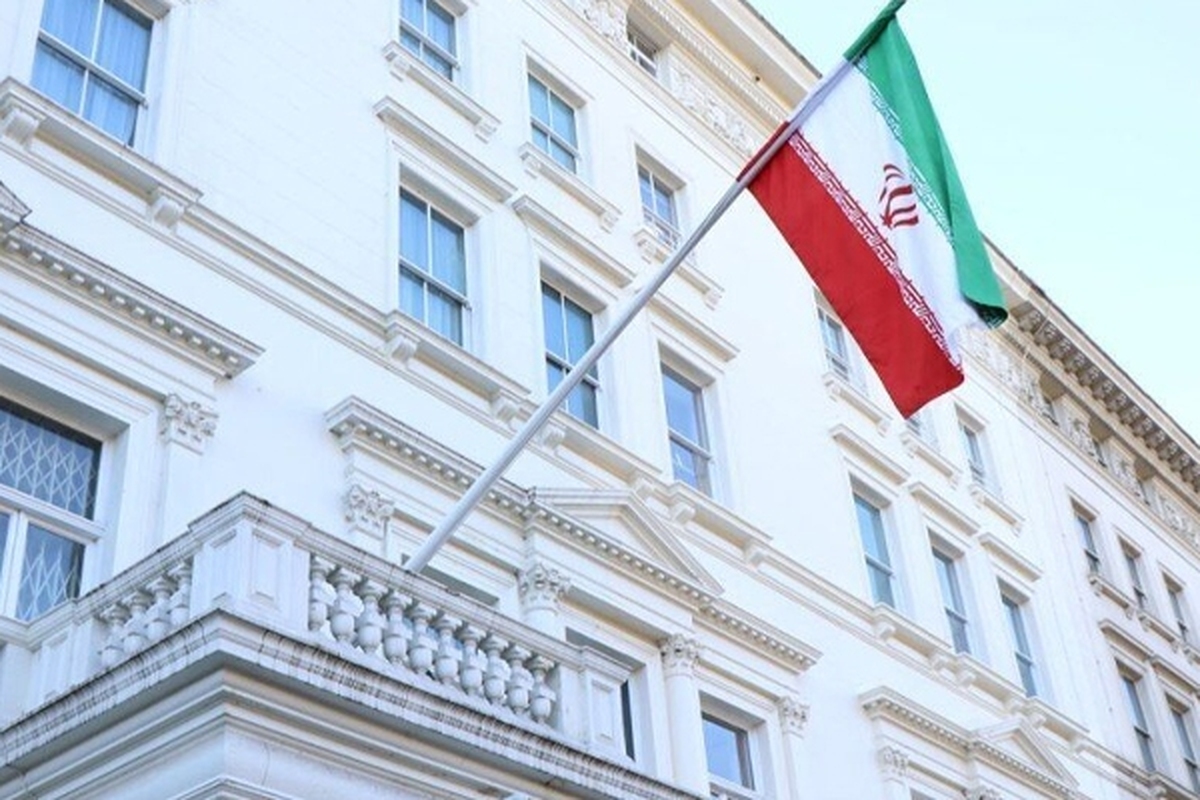 سفارت ایران در لندن در آستانه نشست وزرای خارجه گروه هفت پیرامون وقایع اخیر در غرب آسیا، هشدار داد که اتخاذ تصمیمات غیرسازنده در قبال ایران و همراهی غیر مسوولانه کشورهای غربی با اقدامات رژیم اسرائیل، موجب تشویق آن رژیم در استمرار شرارت و ماجراجویی و به تبع آن افزایش تنش در منطقه و جهان خواهد شد.