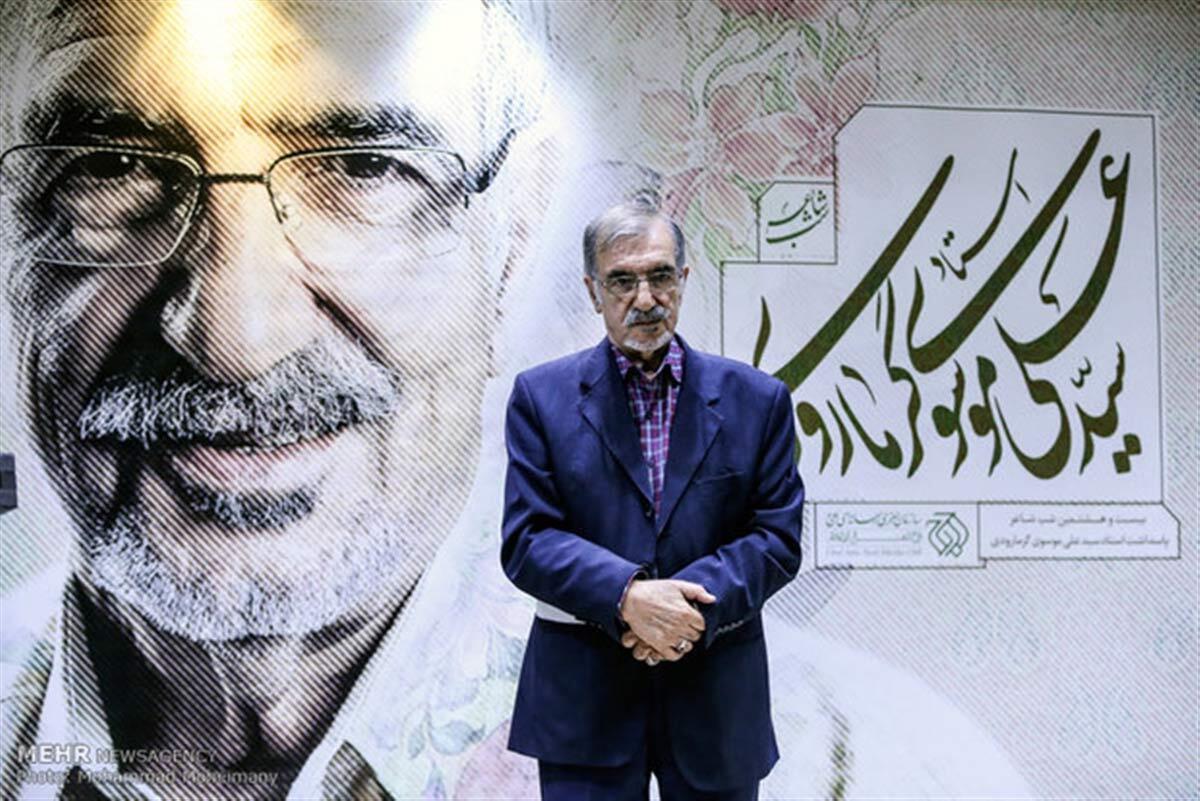 سال ۱۳۴۸، شعر سیدعلی موسوی گرمارودی با عنوان «خاستگاه نور» در بخش نیمایی، عنوان بهترین اثر را به خود اختصاص داد و نام او در بیست وهشت سالگی بر سر زبان اهالی ادبیات افتاد.