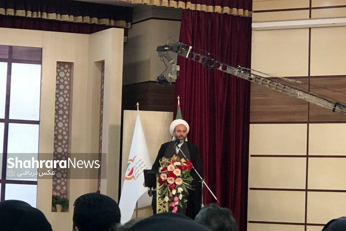 معاون فرهنگی، اجتماعی و زیارت استاندار خراسان رضوی گفت: بزرگترین ویژگی این دوره این بود که خدمت رسانی به زائران غریب به چهل روز و طولانی‌ترین دوران خدمت بود. طراحی یک دوره ماموریت چهل روزه کار آسانی نیست.