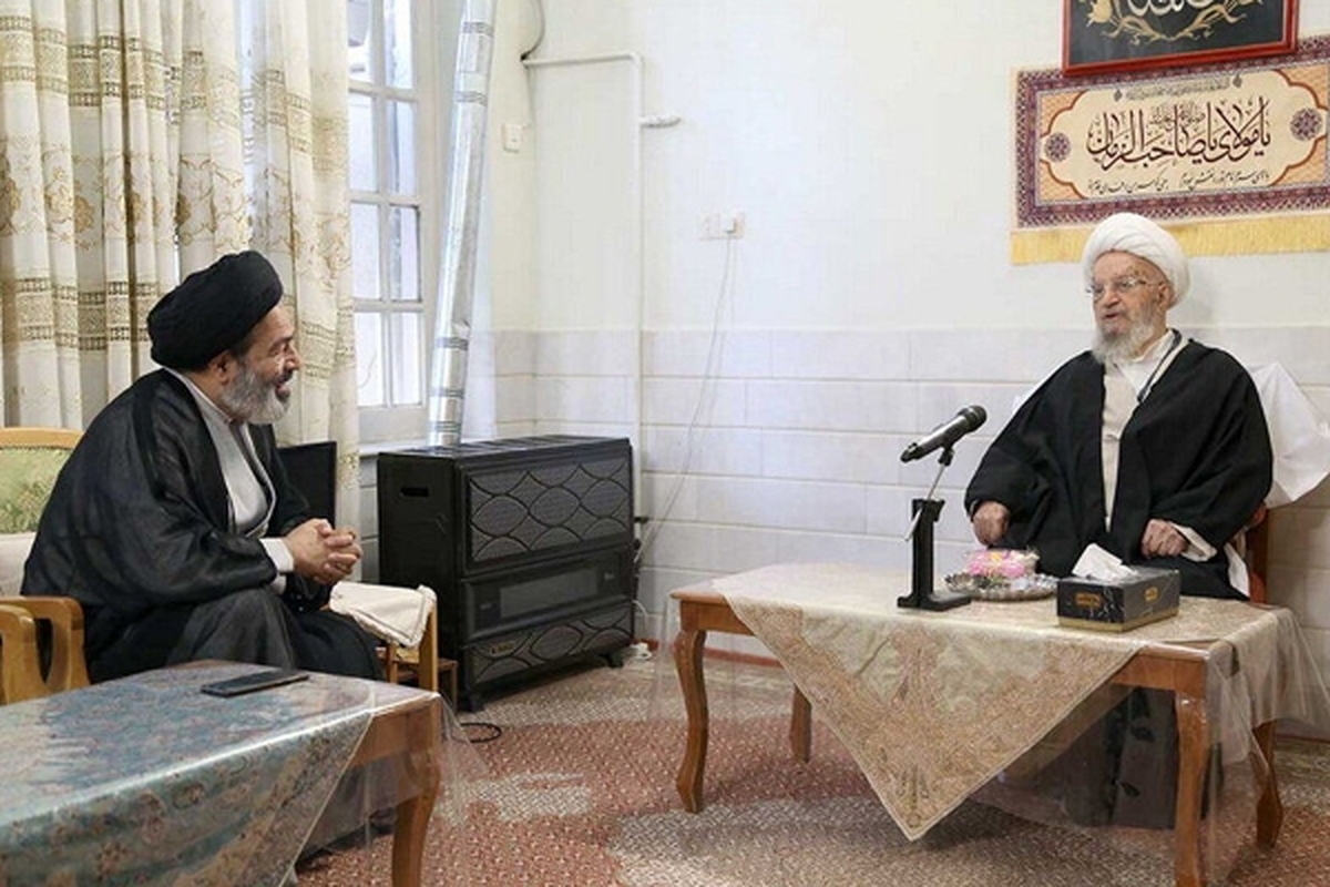 مرجع تقلیدشیعیان، هزینه سفر حج را بسیار بالا دانست به نحوی که برخی افراد را بعد از چند سال از استطاعت خارج کرده است.