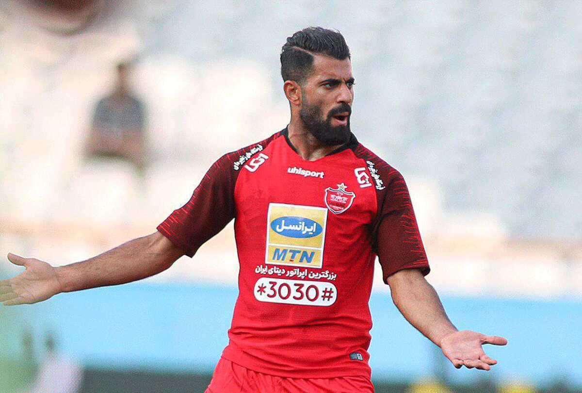 رکورد مدافع پرسپولیس تاریخی شد.