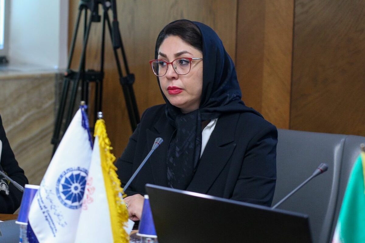 رئیس کانون زنان بازرگان خراسان رضوی گفت: نیاز به تسهیلگری در فضا‌های صنعتی داریم و باید زیرساخت‌ها برای ورود مؤثر بانوان به جامعه فراهم شود.