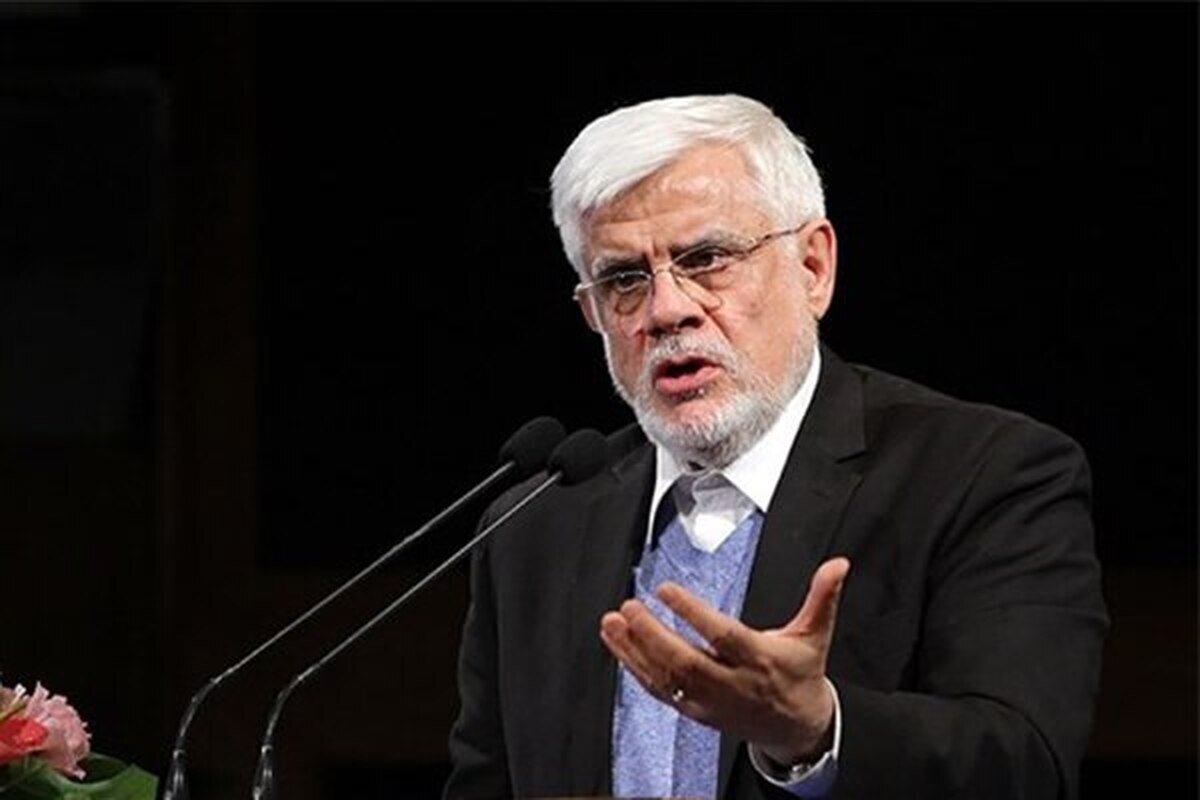 معاون اول رئیس‌جمهور گفت: نوسات در ارز به چه علت است؟  دولت چهاردهم به طور جد به دنبال تک نرخی کردن ارز است.