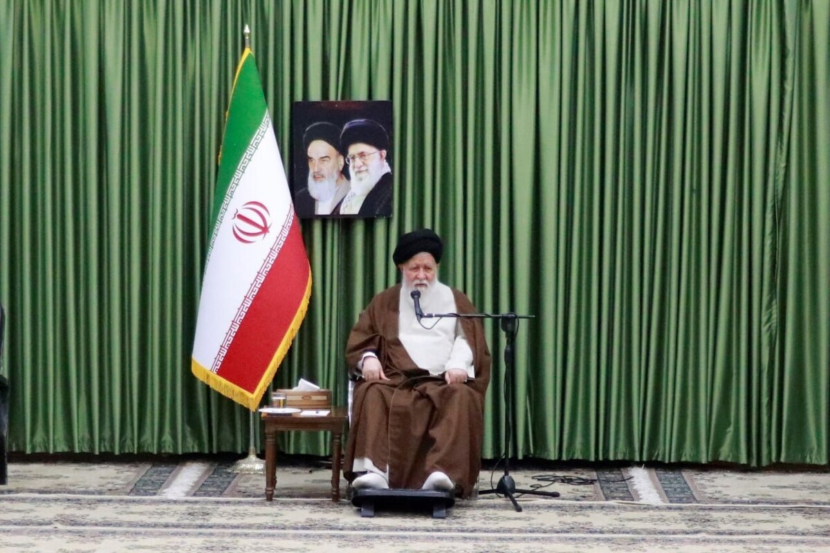 نماینده ولی‌فقیه در خراسان رضوی با بیان اینکه مجلس شورای اسلامی حساس‌ترین نقطه برای فتنه‌انگیزی و نفوذ دشمن است، گفت: اعضای بسیج در مجلس با بصیرتی که نسبت به نفوذ دشمن دارند می‌توانند به موقع جلوی فتنه‌انگیزی و توطئه‌های دشمن بایستند.