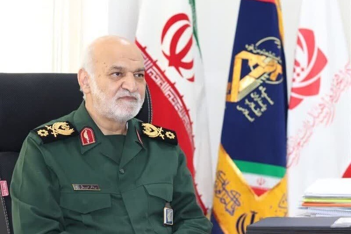 فرمانده سپاه امام‌رضا(ع) گفت: عامل محبوبیت شهید سلیمانی‌ها، دستگیری از مظلومان عالم است که بنا به فرموده امام راحل عظیم‌الشأن ما، «هرجا مظلومی است، مبارزه هست و هرجا مبارزه در مقابل مستکبرین و ظالمین باشد، ما هستیم».
