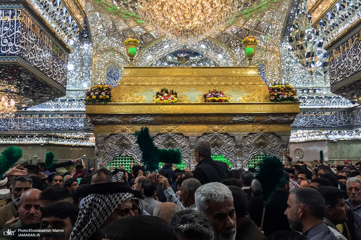 با توجه به اینکه بسیاری از مشتاقان زیارت امام حسین علیه‌السلام در لیلةالرغائب امکان تشرف به کربلا را ندارند، خادمان حرم حسینی امکان زیارت نیابتی در این شب پرفضیلت را فراهم کرده‌اند.