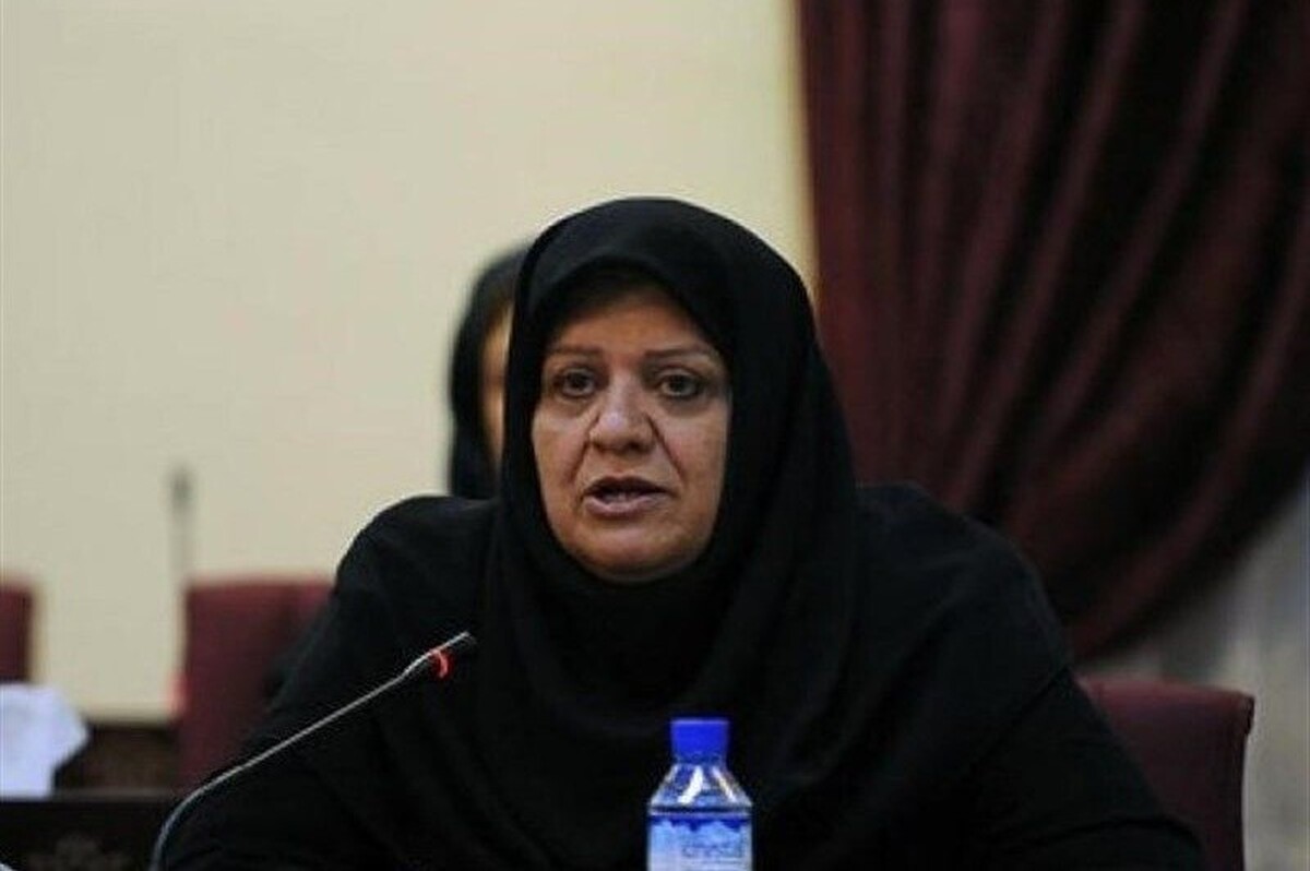 سرپرست نایب‌رئیسی بانوان فدراسیون فوتبال در حالی خبر از حضور بازیکن و مربی خارجی در فوتبال و فوتسال بانوان در آینده‌ای نزدیک داد که این موضوع را در پتانسیل و رشد تیم‌ها تاثیرگذار دانست.