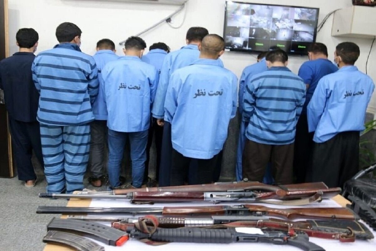 با وقوع سرقت‌های مسلحانه از شهروندان در شرق و شمال تهران، رسیدگی به پرونده در دستور کار تیمی زبده از کارآگاهان اداره یکم پلیس آگاهی تهران بزرگ قرار گرفت.
