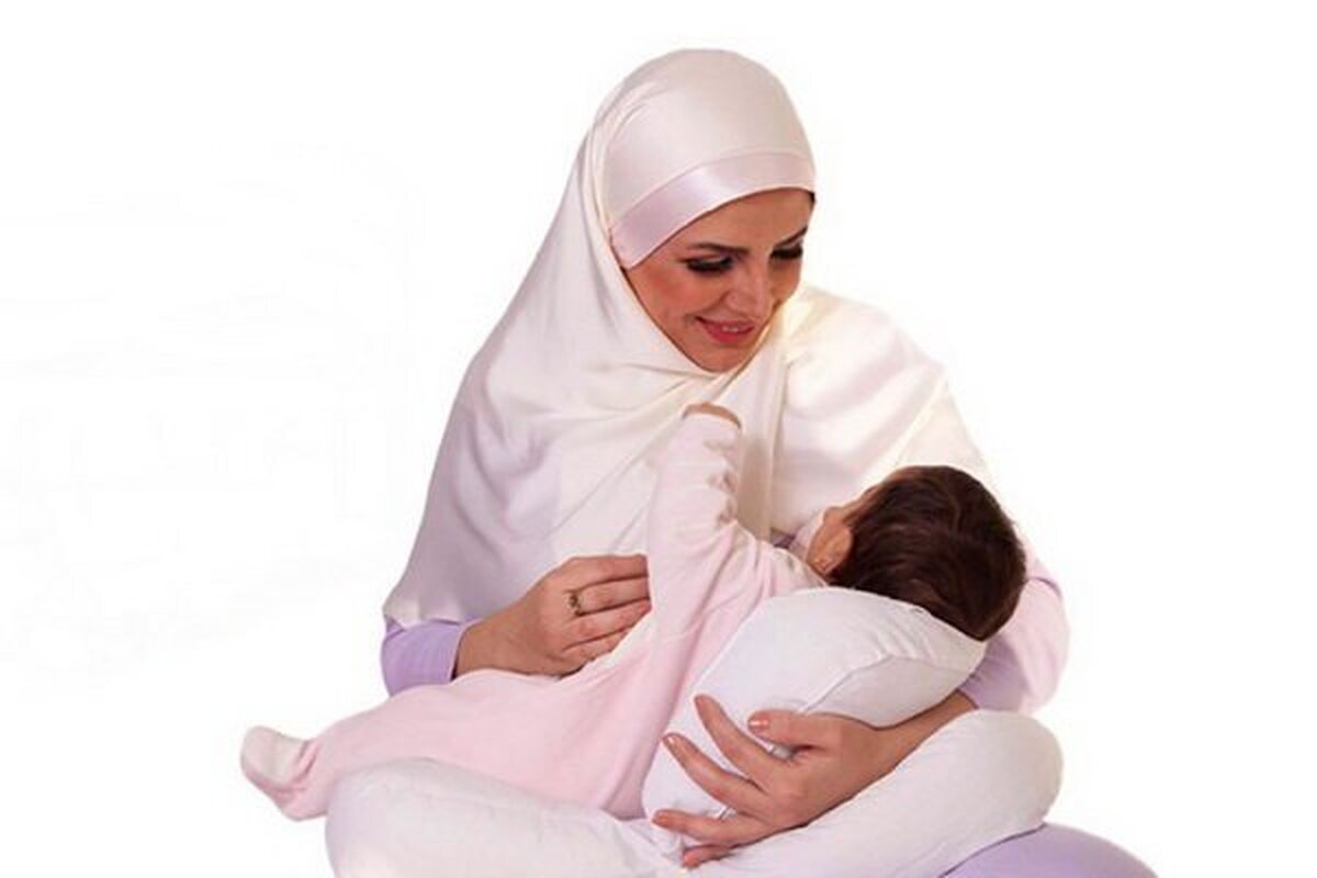 متخصص تغذیه نوزادان، به اهمیت تغذیه با شیر مادر در رشد و سلامت نوزادان اشاره کرد و فواید آن از جمله کاهش خطر مرگ‌ومیر نوزادان و تقویت سیستم ایمنی آن‌ها را توضیح داد.