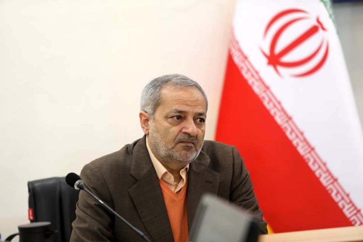 وزیر آموزش و پرورش گفت: شورا‌های آموزش و پرورش توسعه عدالت آموزشی با استفاده از ظرفیت‌های مردمی را با رویکرد متفاوت دنبال می‌کنند.